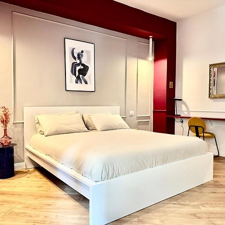 Art N Shelter Apartament Бари Екстериор снимка