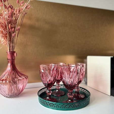 Art N Shelter Apartament Бари Екстериор снимка