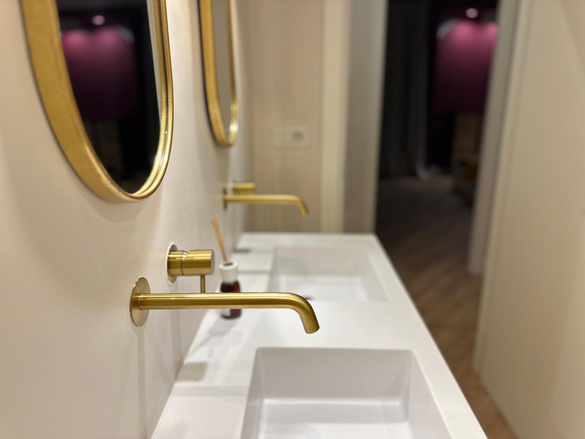 Art N Shelter Apartament Бари Екстериор снимка