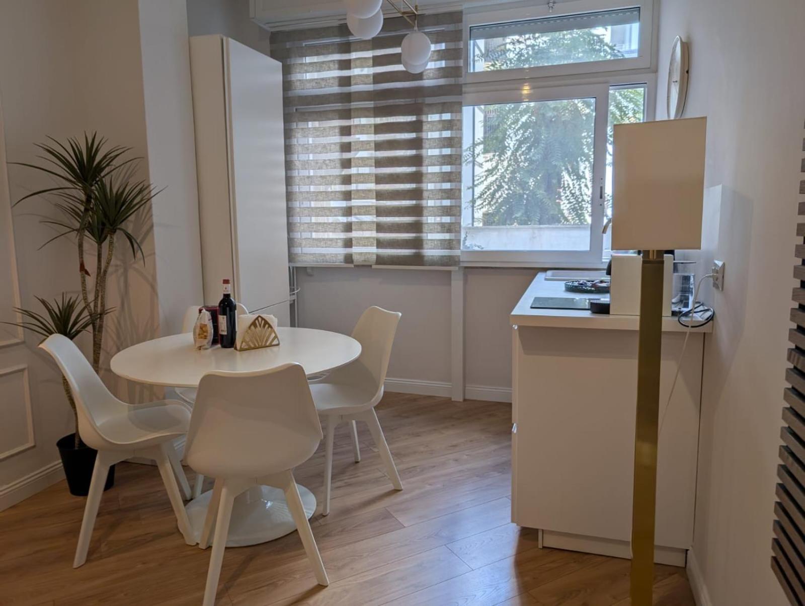 Art N Shelter Apartament Бари Екстериор снимка