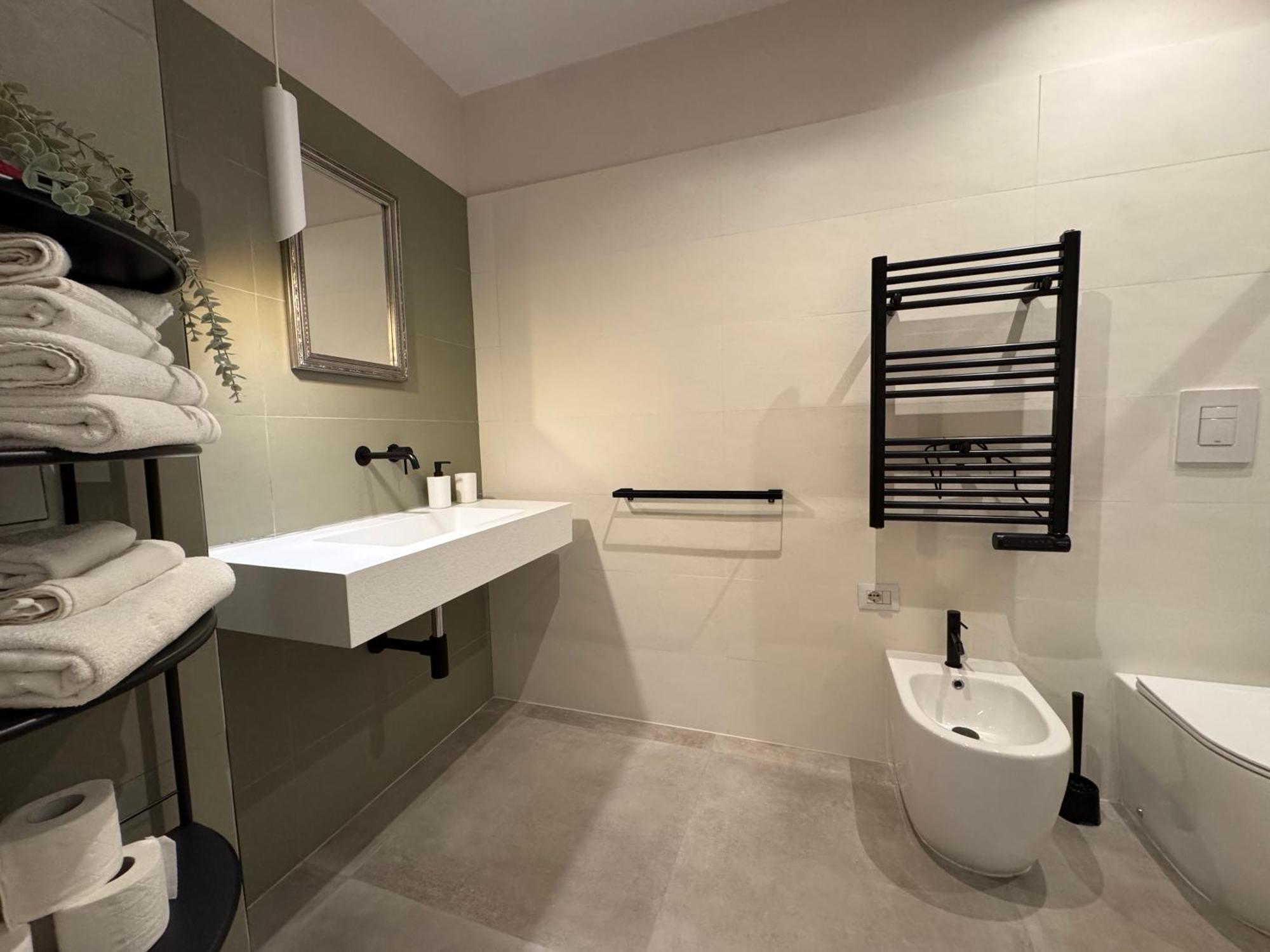 Art N Shelter Apartament Бари Екстериор снимка